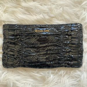 Michael Kors Snakeskin Wallet/Bag